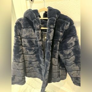 Apparis Goldie Coat- Navy